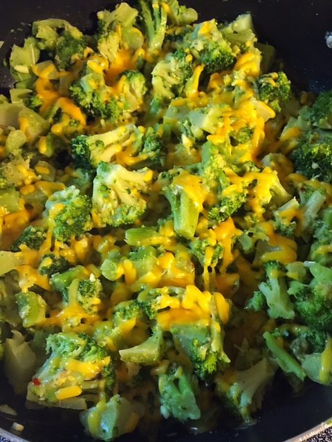 Cheesy Broccoli with Garlic
