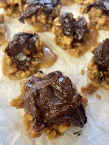 cropped-quick-keto-candied-walnuts-scaled-1.jpg