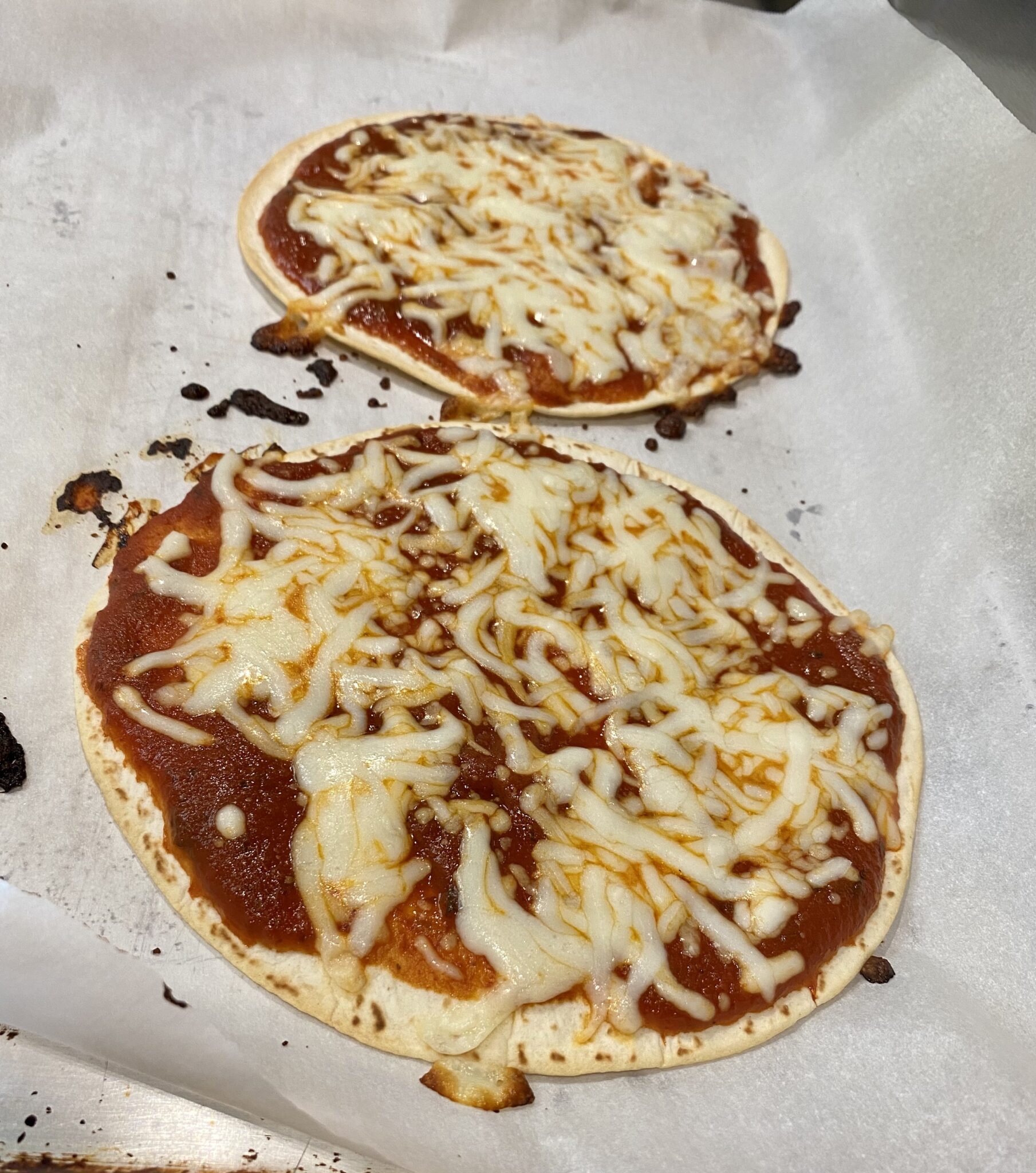 quick-10-minute-low-carb-tortilla-pizza