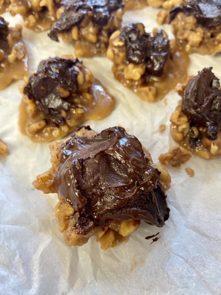 quick keto candied walnuts