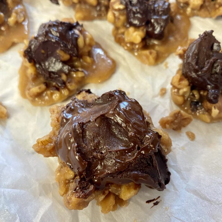 Quick Keto Candied Walnuts